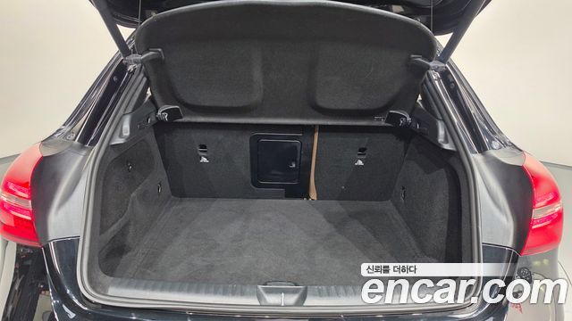 Mercedes-Benz GLA-Class 2018 — photo 26