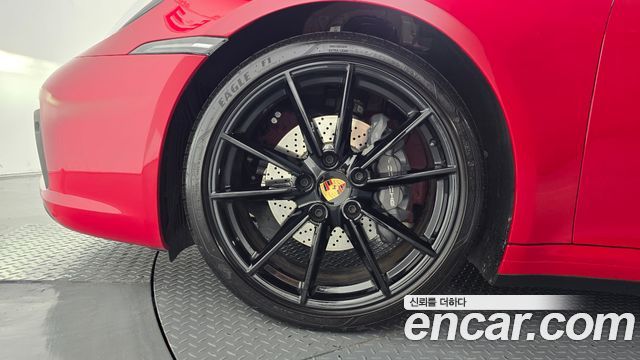 Porsche 911 2024 — photo 5
