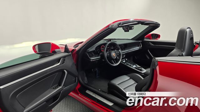 Porsche 911 2024 — photo 13