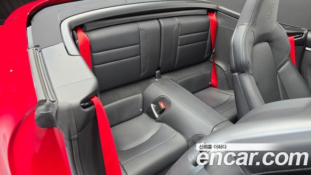 Porsche 911 2024 — photo 17