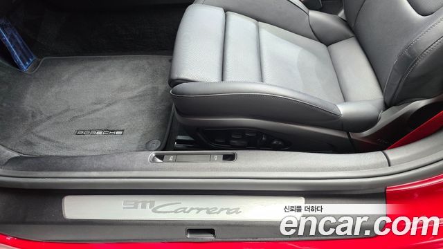 Porsche 911 2024 — photo 25