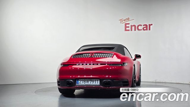 Porsche 911 2024 — photo 36