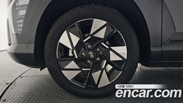 Hyundai Kona 2025 — photo 5