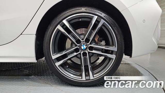 BMW 1-Series 2024 — photo 7