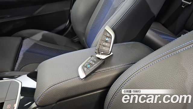 BMW 1-Series 2024 — photo 35