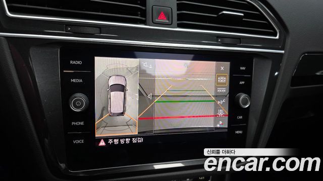 Volkswagen Tiguan 2020 — photo 21