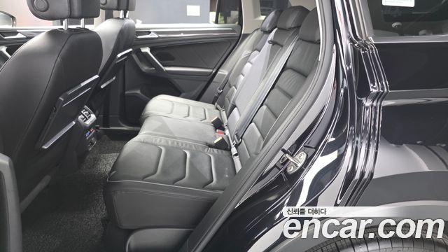Volkswagen Tiguan 2020 — photo 16