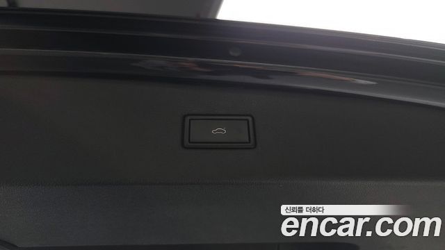 Volkswagen Tiguan 2020 — photo 27