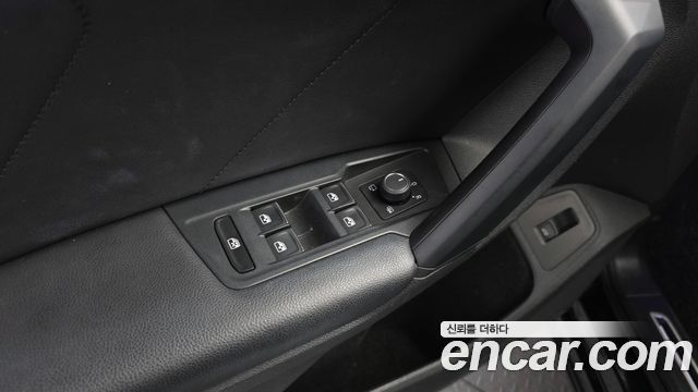 Volkswagen Tiguan 2020 — photo 30