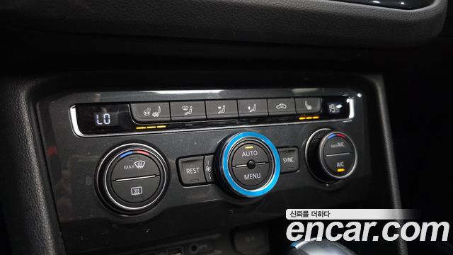 Volkswagen Tiguan 2020 — photo 32