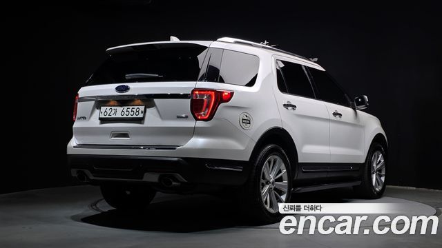 Ford Explorer 2018 — photo 2