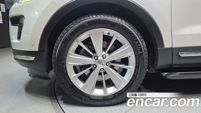 Ford Explorer 2018 — photo 5