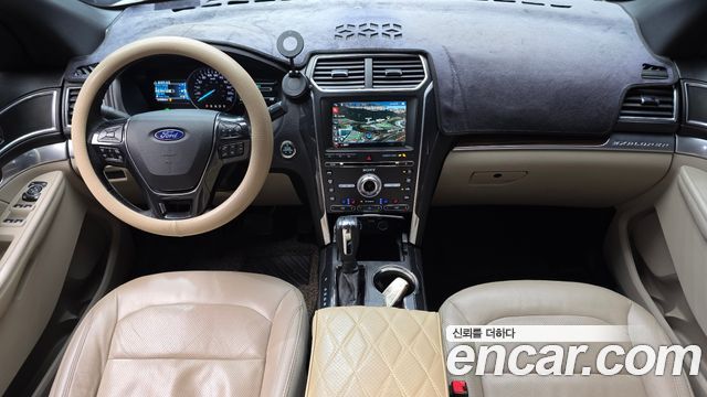 Ford Explorer 2018 — photo 7