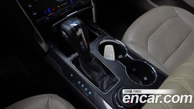 Ford Explorer 2018 — photo 9