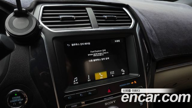 Ford Explorer 2018 — photo 15