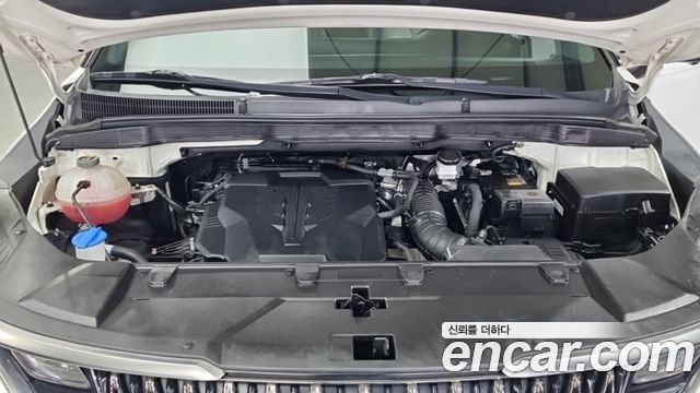 Kia Canival 2023 — photo 6