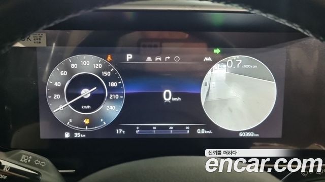 Kia Canival 2023 — photo 8