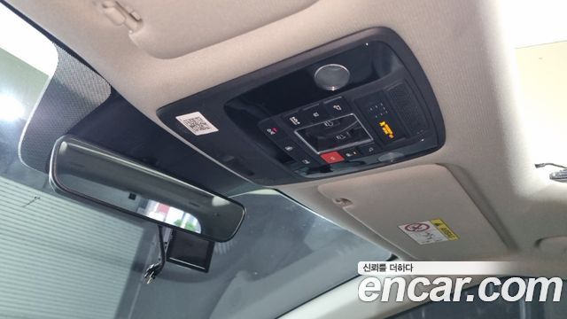 Kia Canival 2023 — photo 13