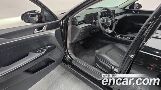 Kia K5 2024 — photo 13