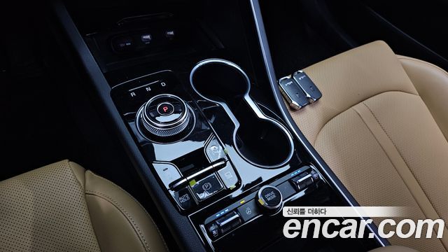 Kia K5 2022 — photo 9