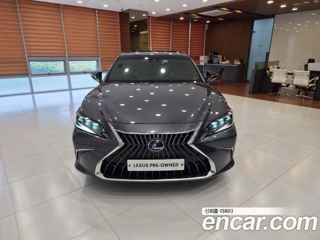 Lexus ES 2022 — photo 3