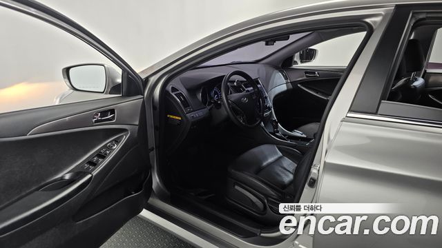 Hyundai Sonata 2014 — photo 13