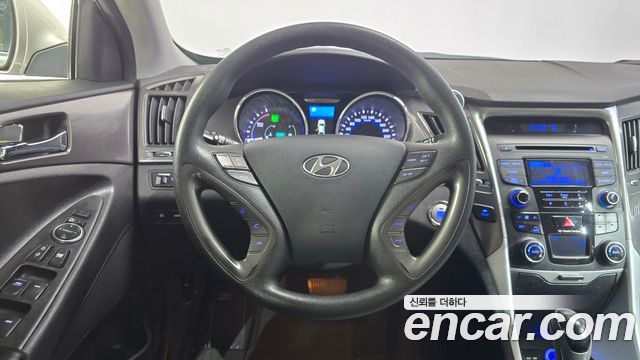 Hyundai Sonata 2014 — photo 19