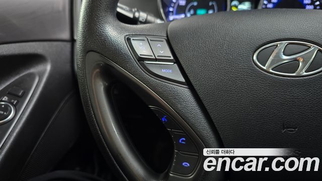 Hyundai Sonata 2014 — photo 22