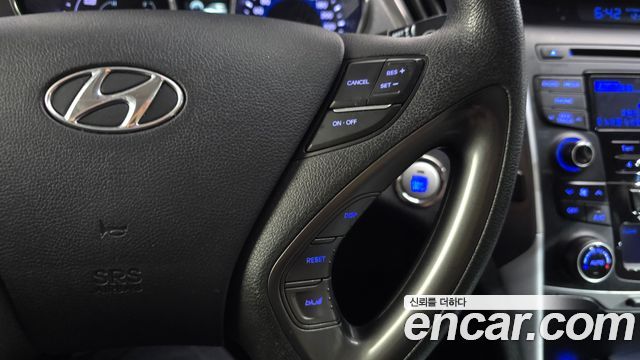 Hyundai Sonata 2014 — photo 23