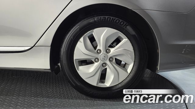 Hyundai Sonata 2014 — photo 7