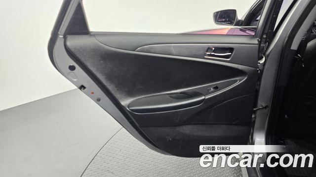 Hyundai Sonata 2014 — photo 15