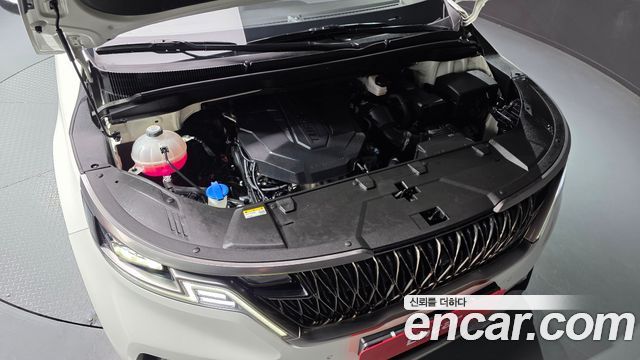 Kia Canival 2023 — photo 6