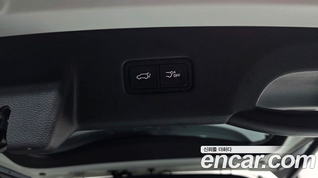 Kia Canival 2023 — photo 19