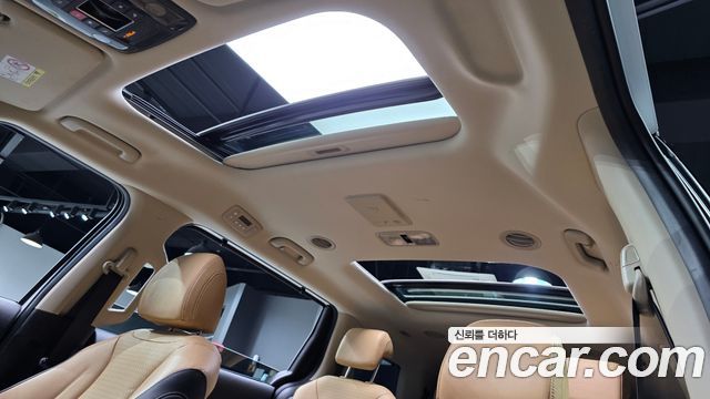 Kia Canival 2023 — photo 20