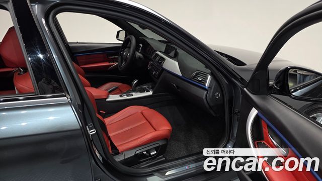 BMW 3-Series 2017 — photo 17