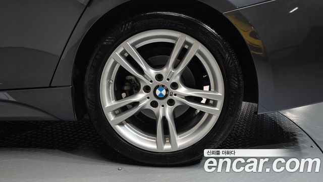 BMW 3-Series 2017 — photo 7