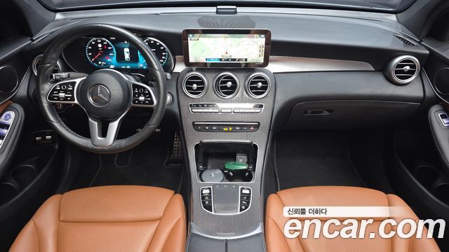 Mercedes-Benz GLC-Class 2021 — photo 10