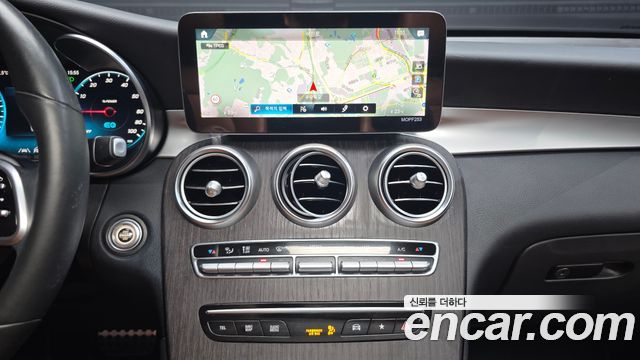 Mercedes-Benz GLC-Class 2021 — photo 19