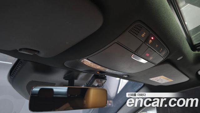 Mercedes-Benz GLC-Class 2021 — photo 25