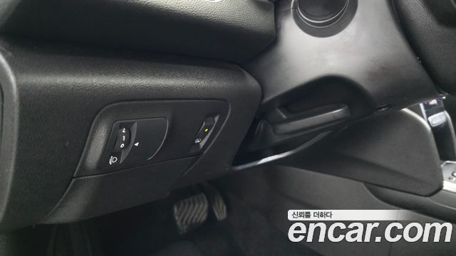 Renault Korea SM6 2019 — photo 27