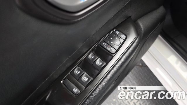 Renault Korea SM6 2019 — photo 28
