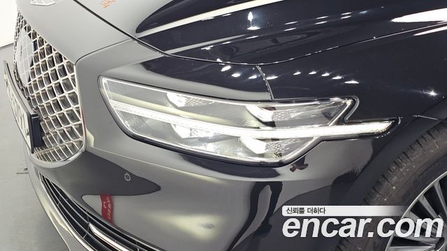 Genesis G90 2019 — photo 8