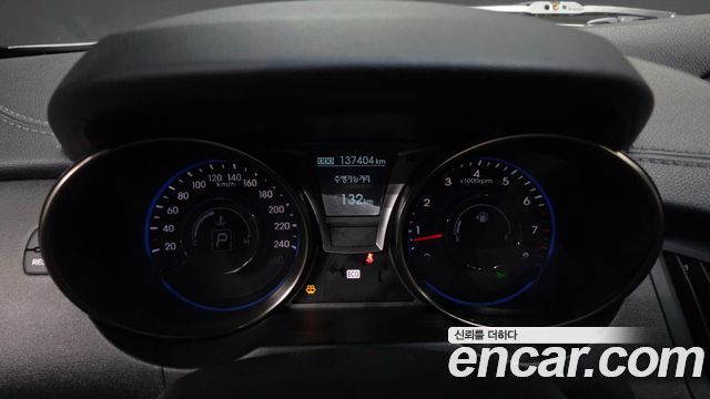 Hyundai Genesis 2015 — photo 11