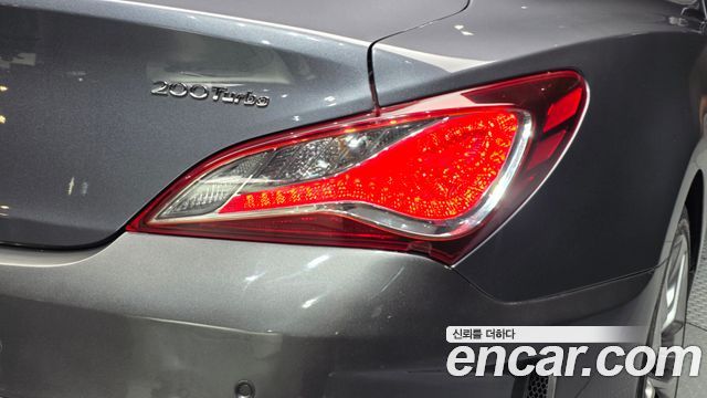 Hyundai Genesis 2015 — photo 9