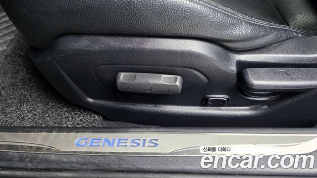 Hyundai Genesis 2015 — photo 29