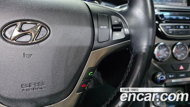 Hyundai Genesis 2015 — photo 32