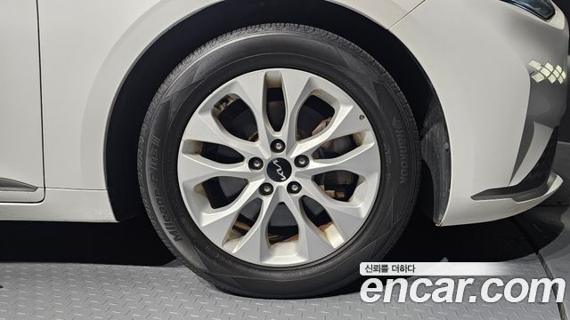 Kia K8 2022 — photo 7