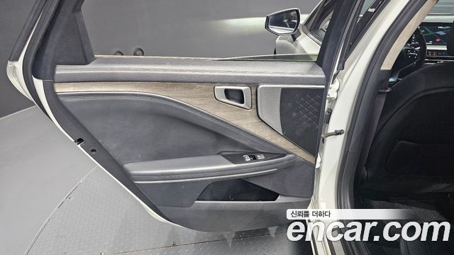 Kia K8 2022 — photo 15
