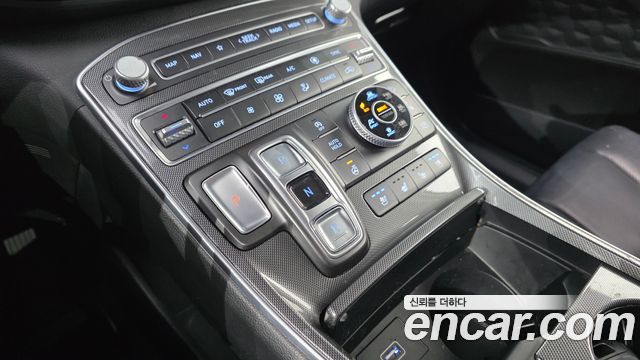 Hyundai Santafe 2021 — photo 12