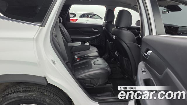 Hyundai Santafe 2021 — photo 17